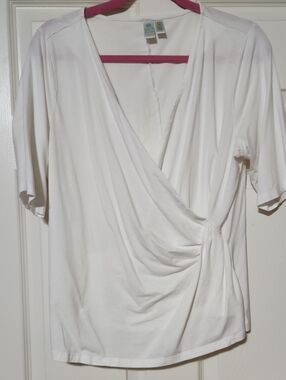 Aventura White Wrap-Style Tie Side Blouse, Large